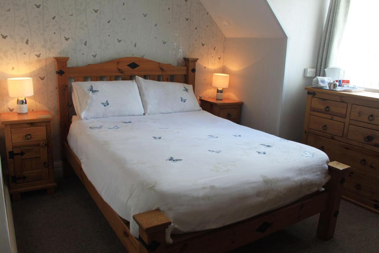Double Room with En-Suite Shower,970835893:JPEG