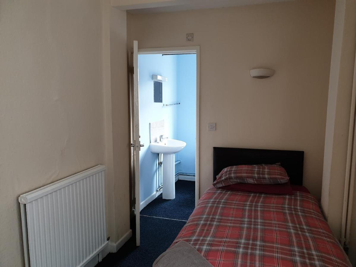 Single Room with Bathroom,977858368:JPEG