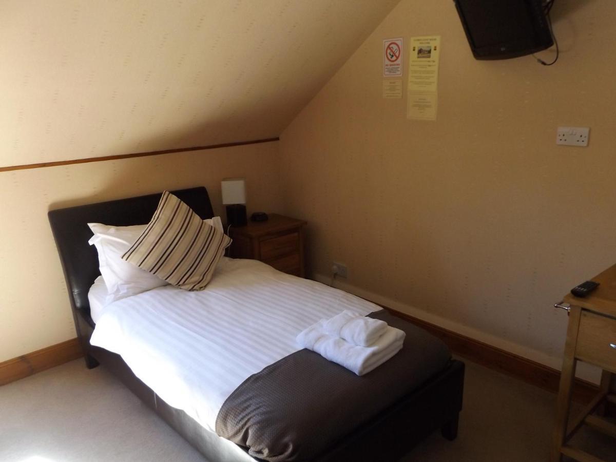 Single Room,991242073:JPEG