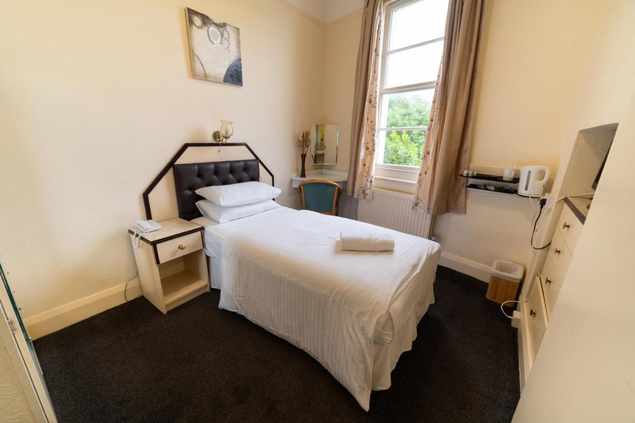 Standard Single Room,1330398236:JPEG