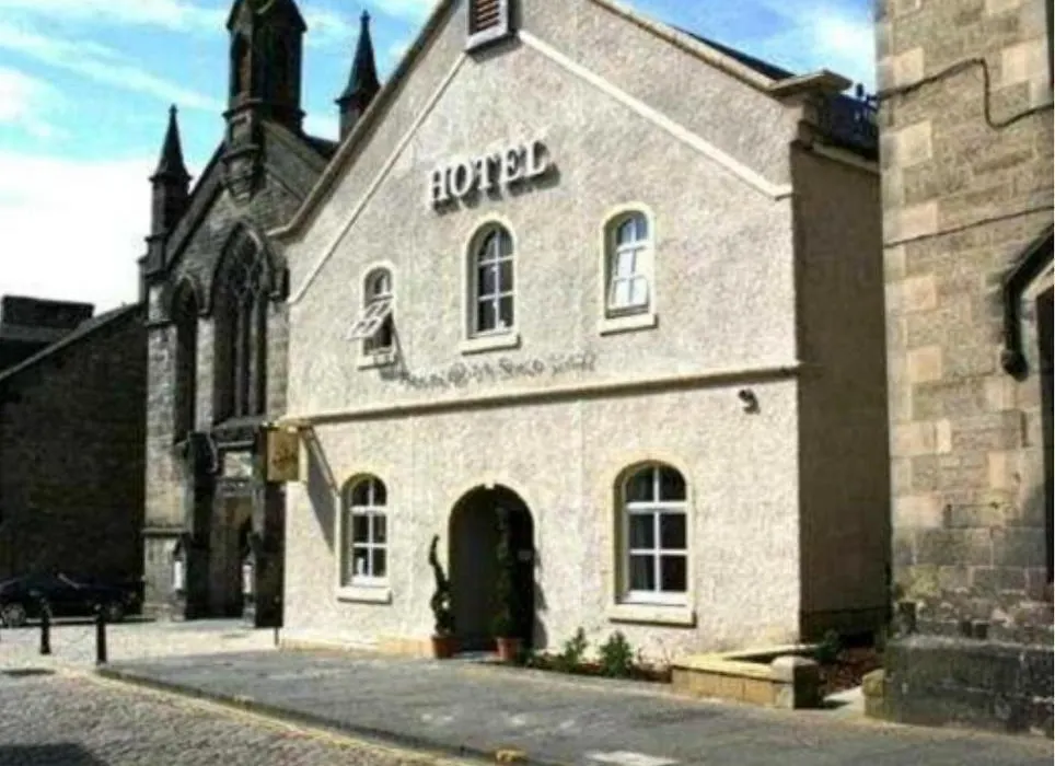 Rooms At 1703-1