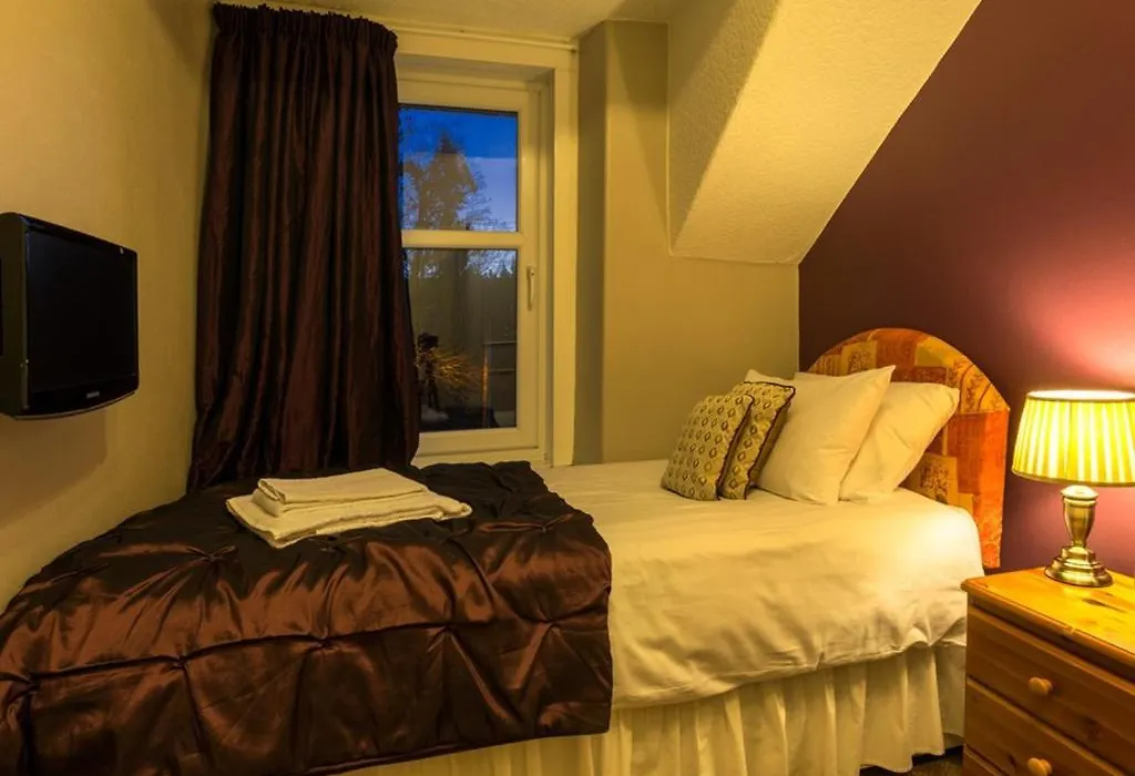 Craglands Guest House-1