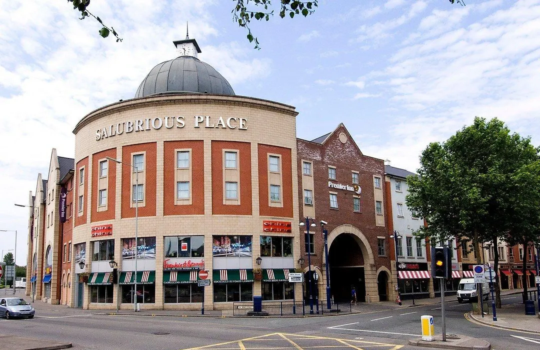 Premier Inn Swansea City Centre-1