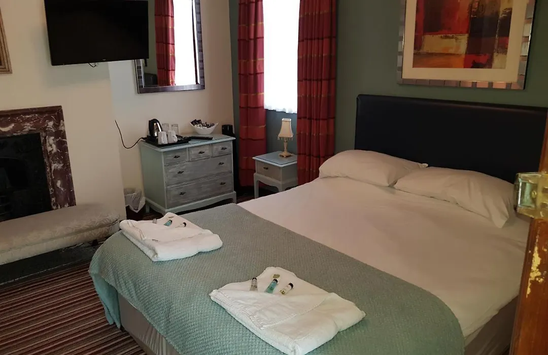The George Hotel-1