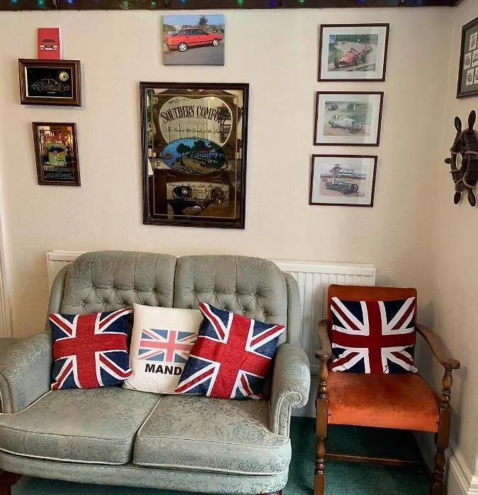 The George Guest House-1
