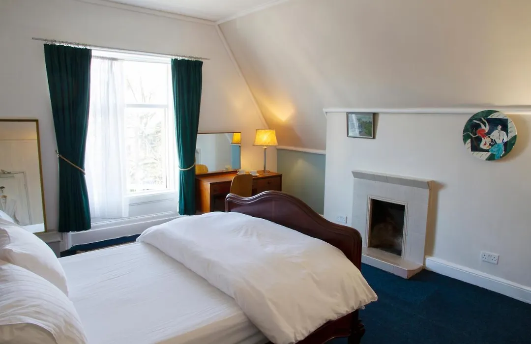 Square Tree House Hotel-1