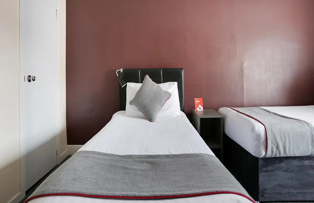 The Breadalbane Arms Room Only Hotel-1