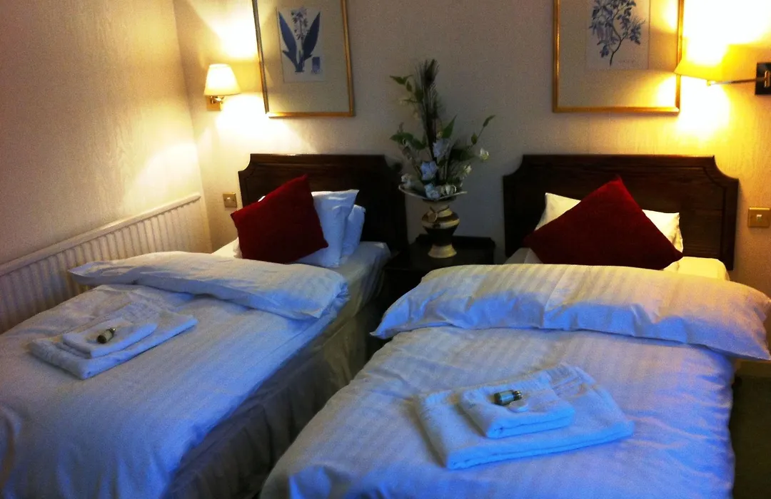 Bryn Howel Hotel-1