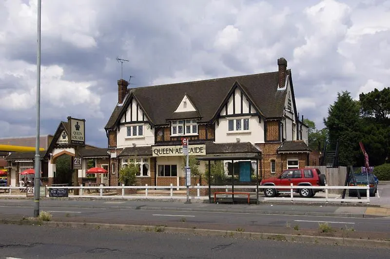 Premier Inn Epsom North-1