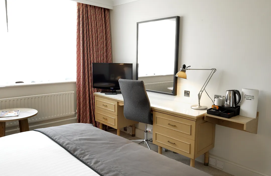 Holiday Inn Peterborough West By Ihg-1
