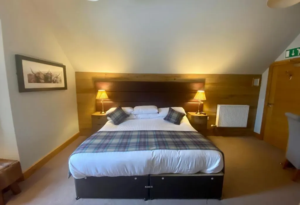 Ravelston House-1