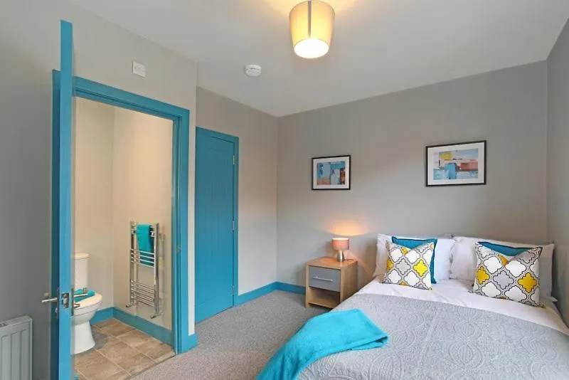 Elland Road Guesthouse-1