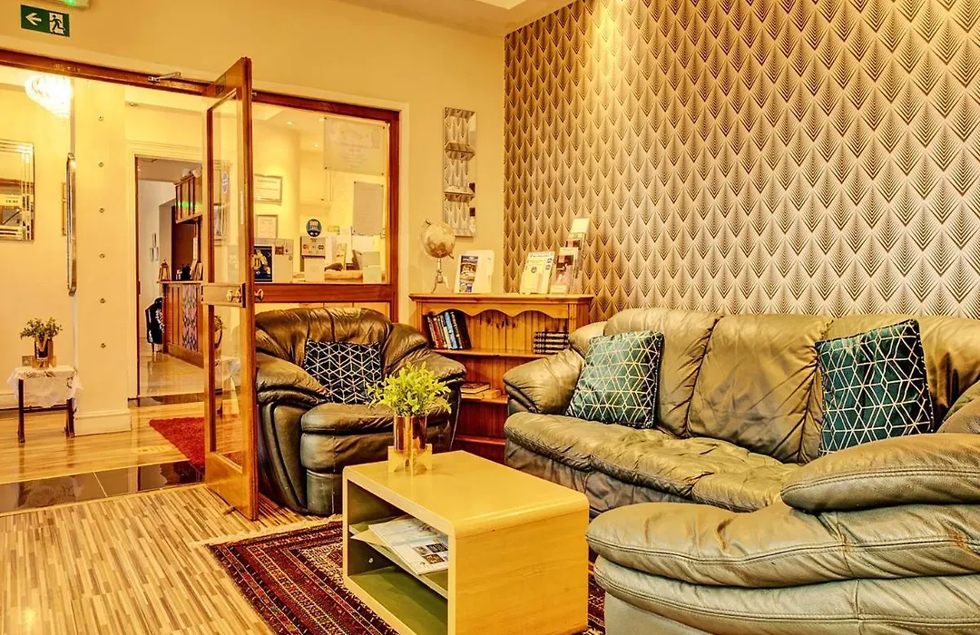 The Waverley Hotel-1
