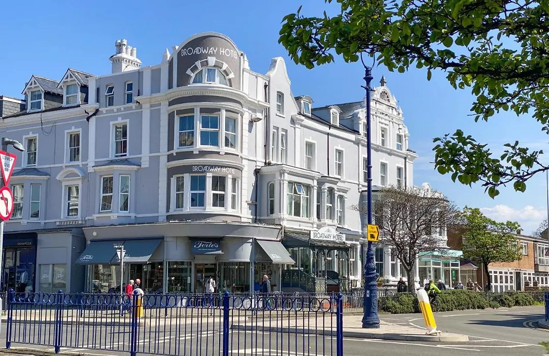 The Broadway Hotel-1