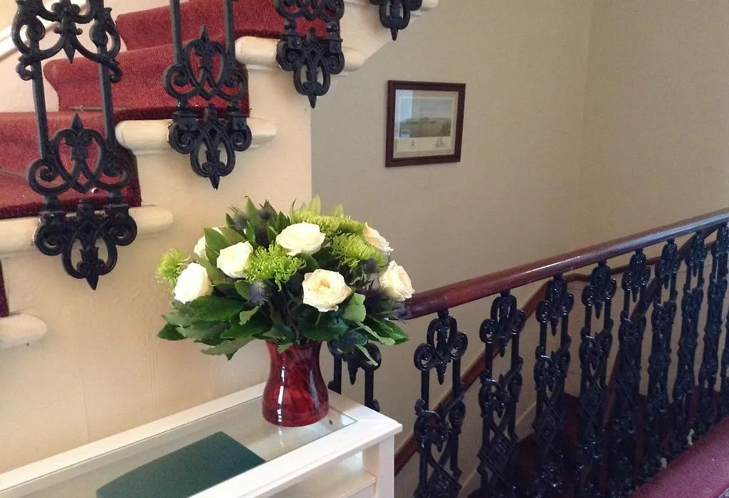 Ailsa Guest House-1