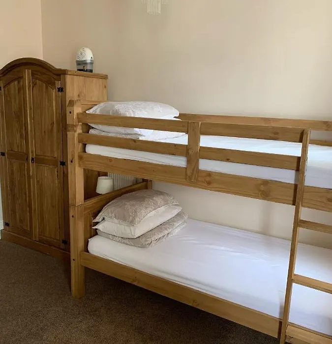 Oakwell Guest House-1