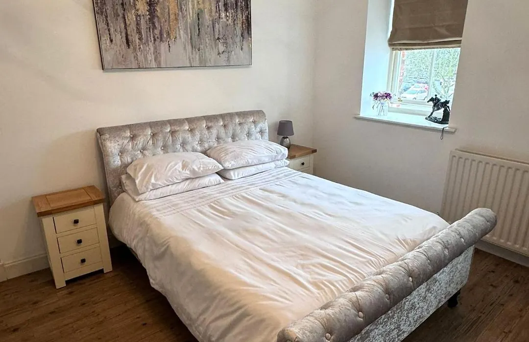 Parade School Guest Rooms-1