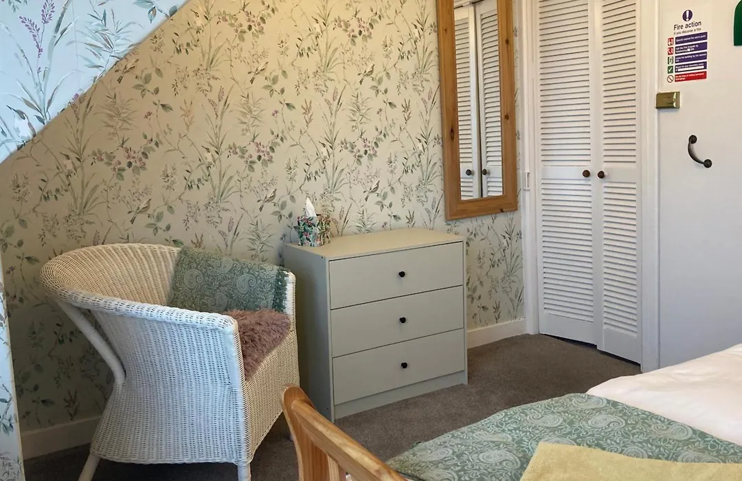 Whitecliff Guest House-1