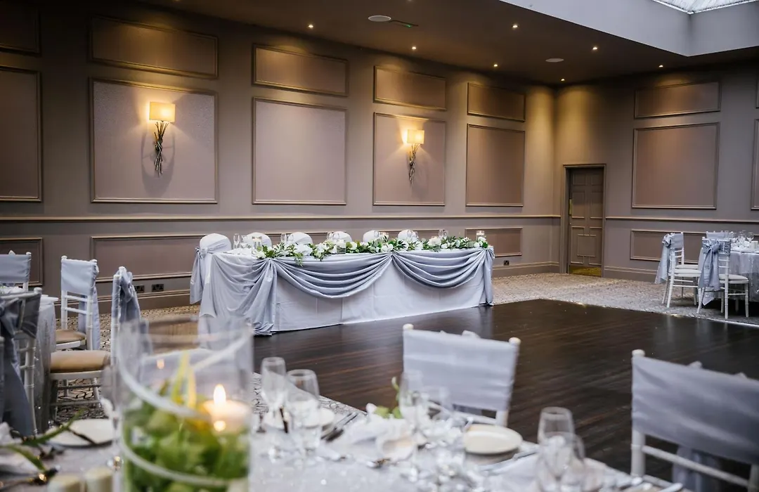 Clifton Arms Hotel-1
