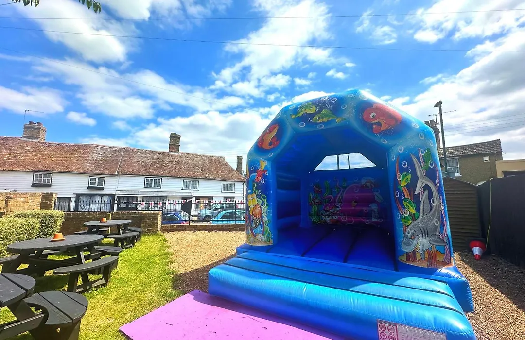 The Six Bells-1