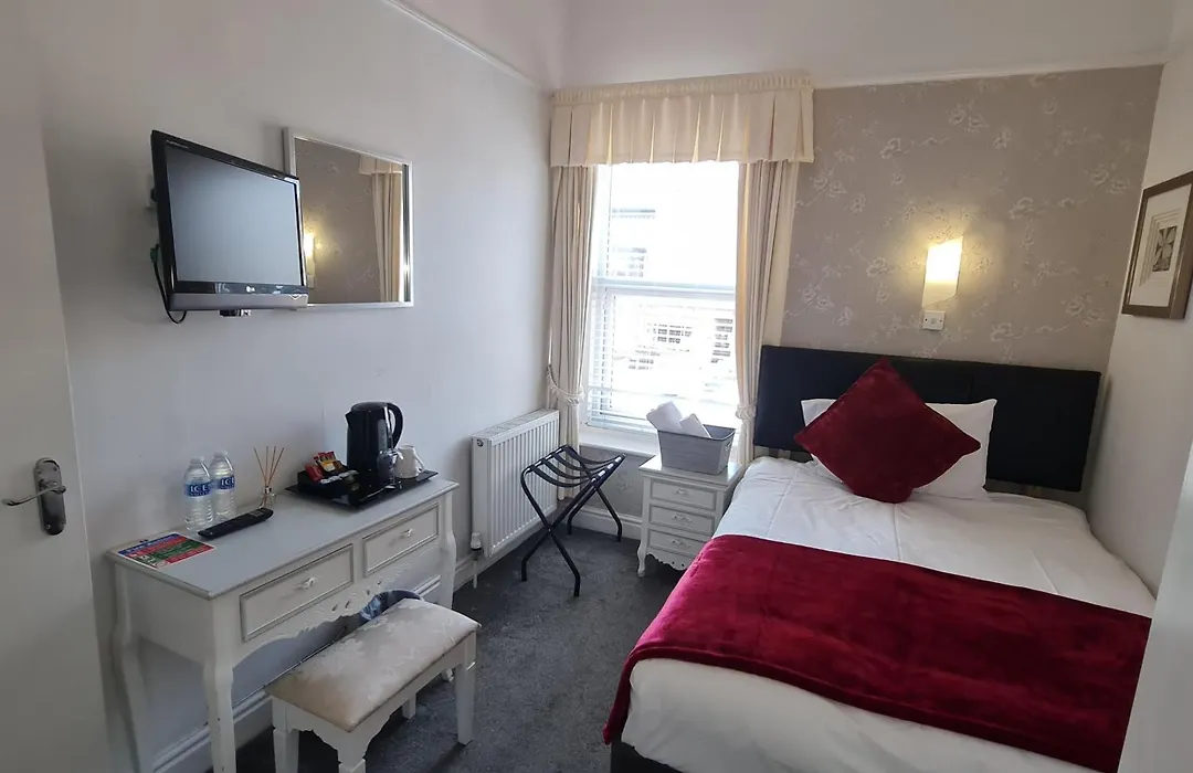 Clifton Villa - Southport-1