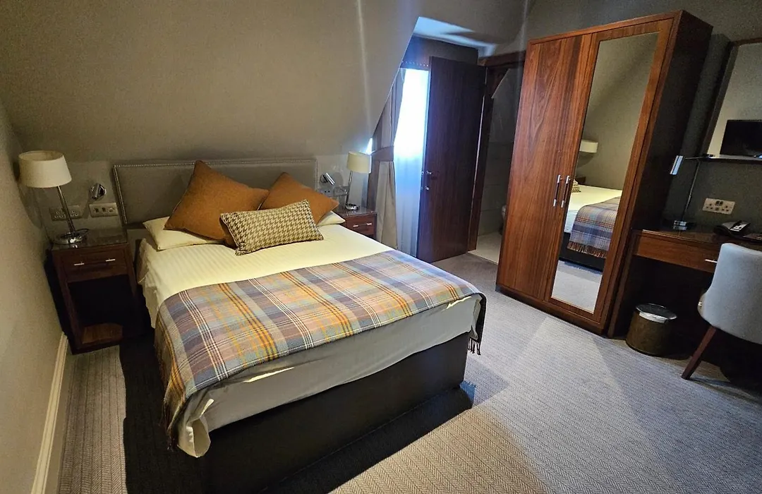 Cruachan Hotel-1