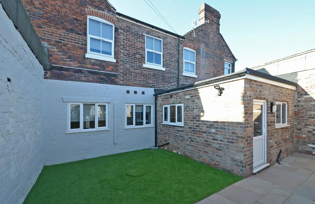 Townhouse Plus @ London Road Stoke-1