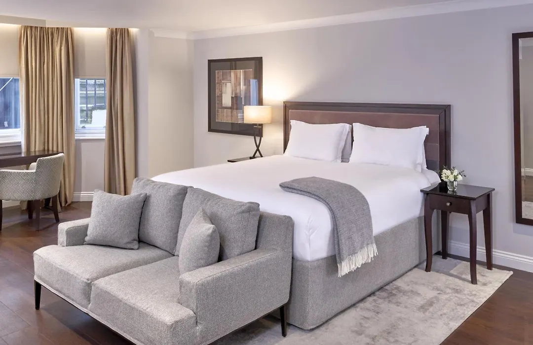 Fraser Suites Queens Gate-1