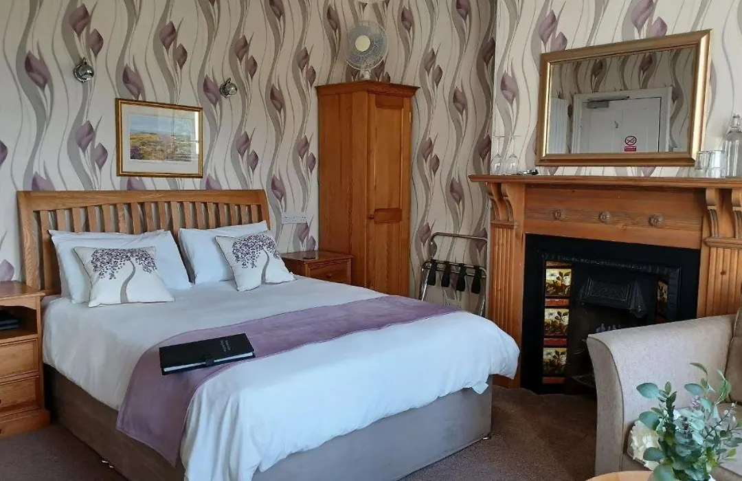 Glan Heulog Guest House-1