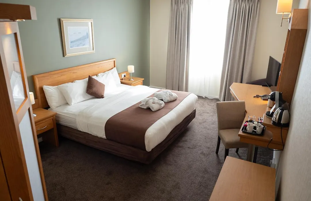 Future Inn Cardiff Bay-1