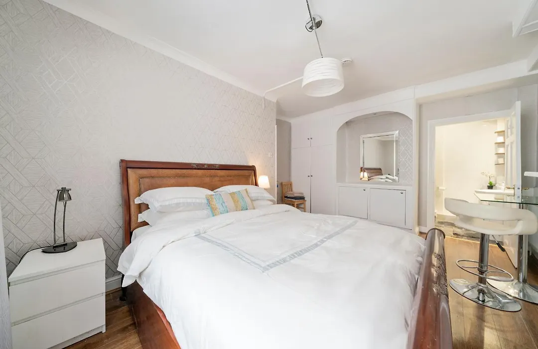 Central London Rooms-1