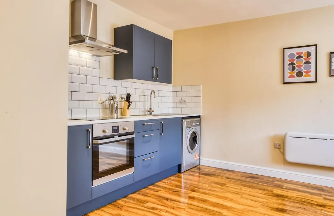 Spacious City Center 2 Bed Apartment Free Wifi-1