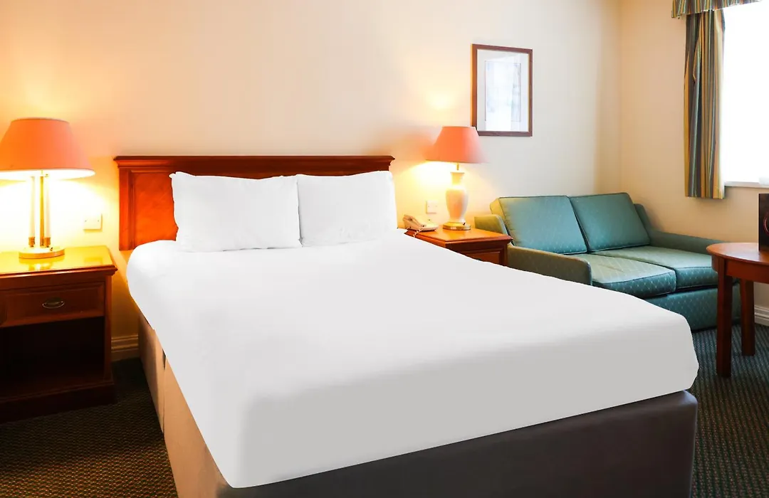 Tong Park Hotel-1