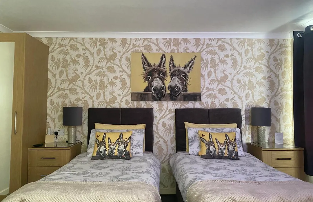 The Libra - Adults Only B&B With Guaranteed Carpark-1