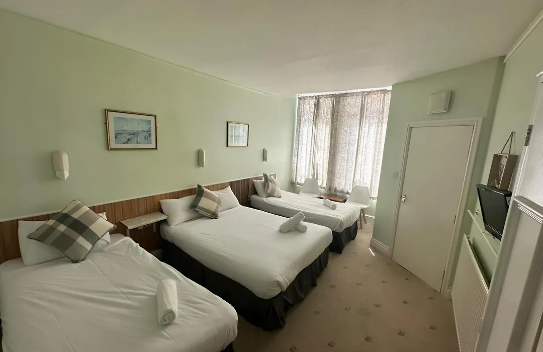 Green Gables Hotel-1