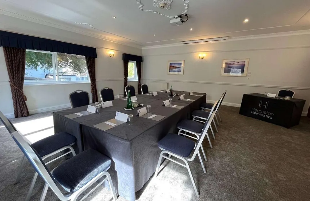 Best Western Premier Heronston Hotel & Spa-1