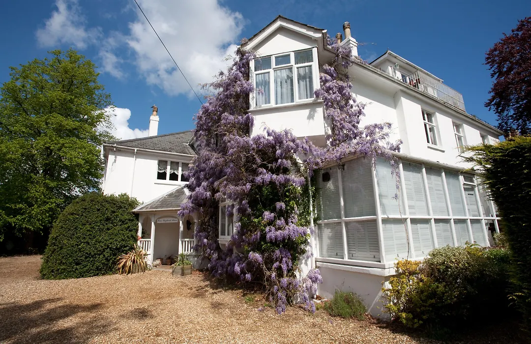 Fines Bayliwick Hotel-1
