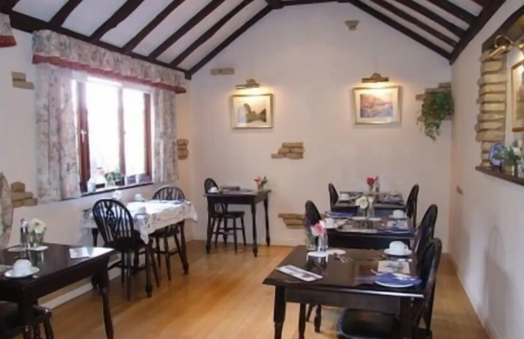 Cotswold House-1