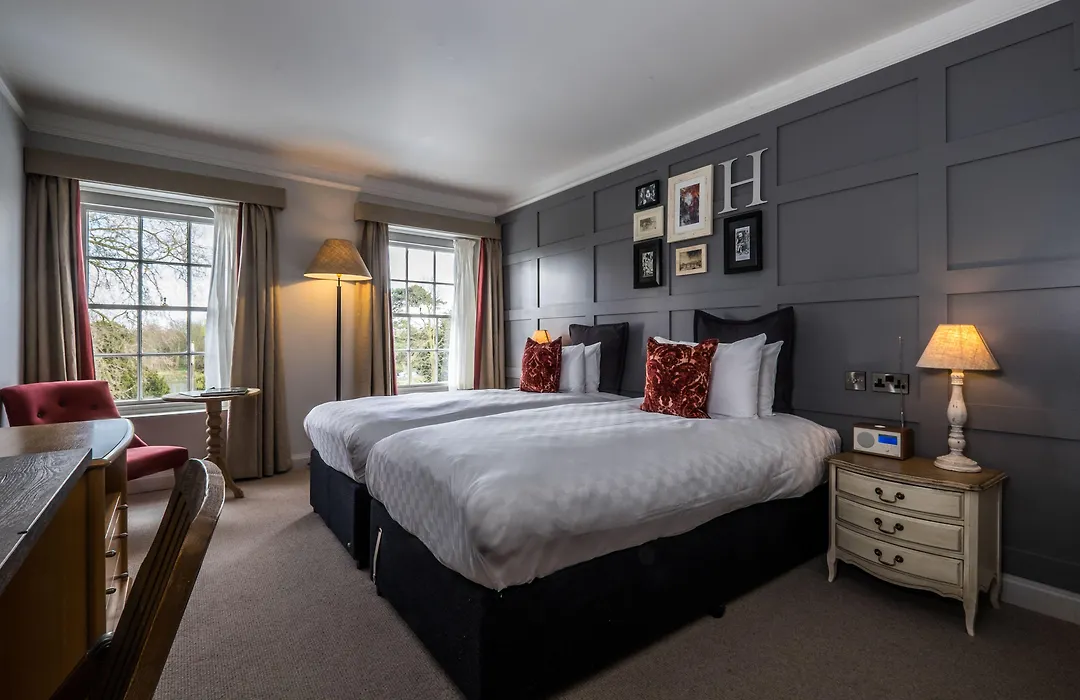 The Alexander Pope Hotel-1