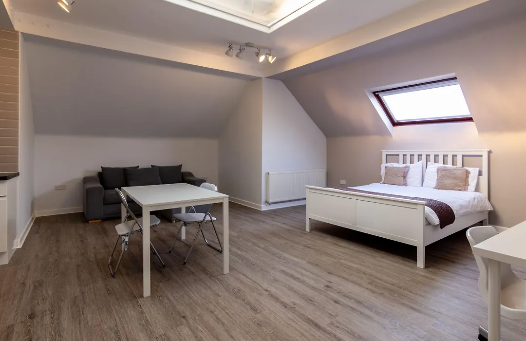 Shelford Lodge-1
