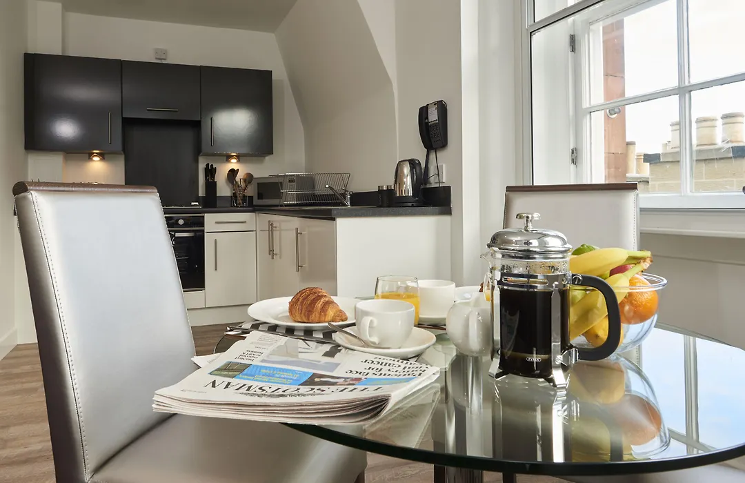 Braid Apartments By Mansley-1