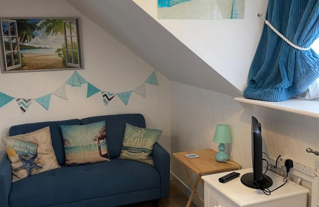 Beachcomber Guesthouse-1