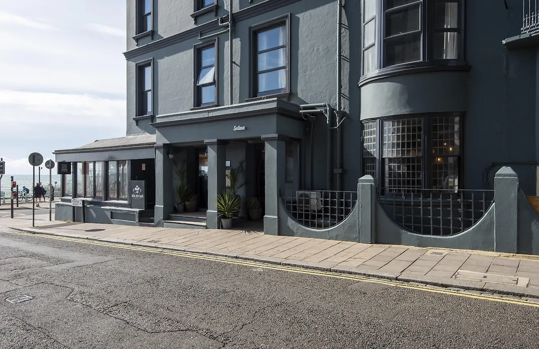 West Beach Hotel Brighton-1