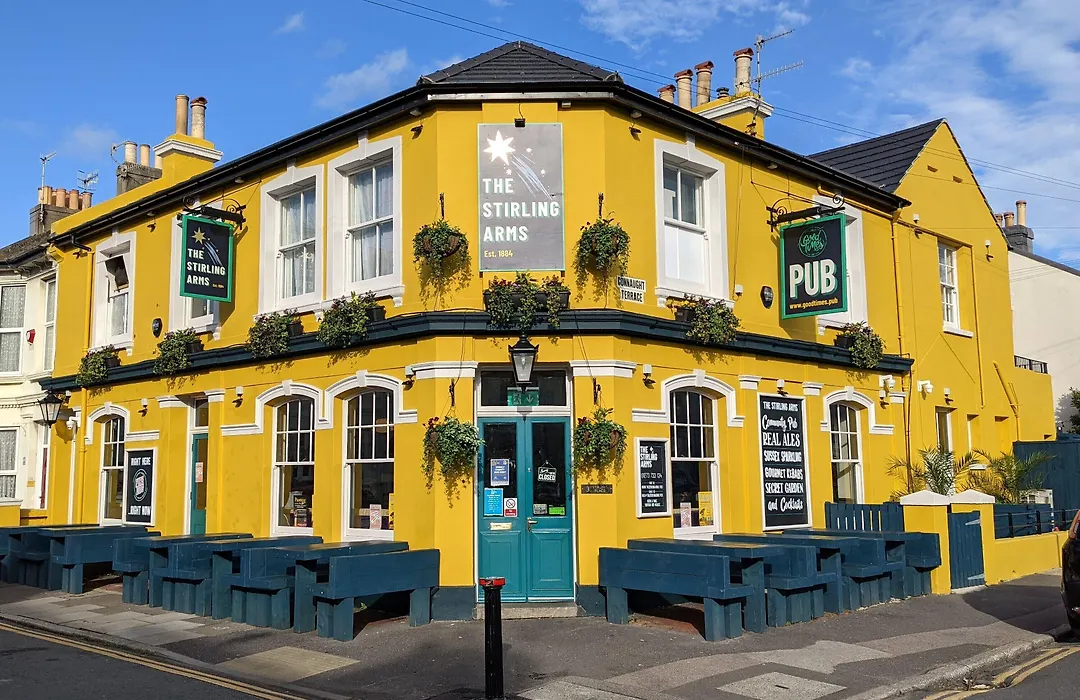 The Stirling Arms Pub & Rooms-1