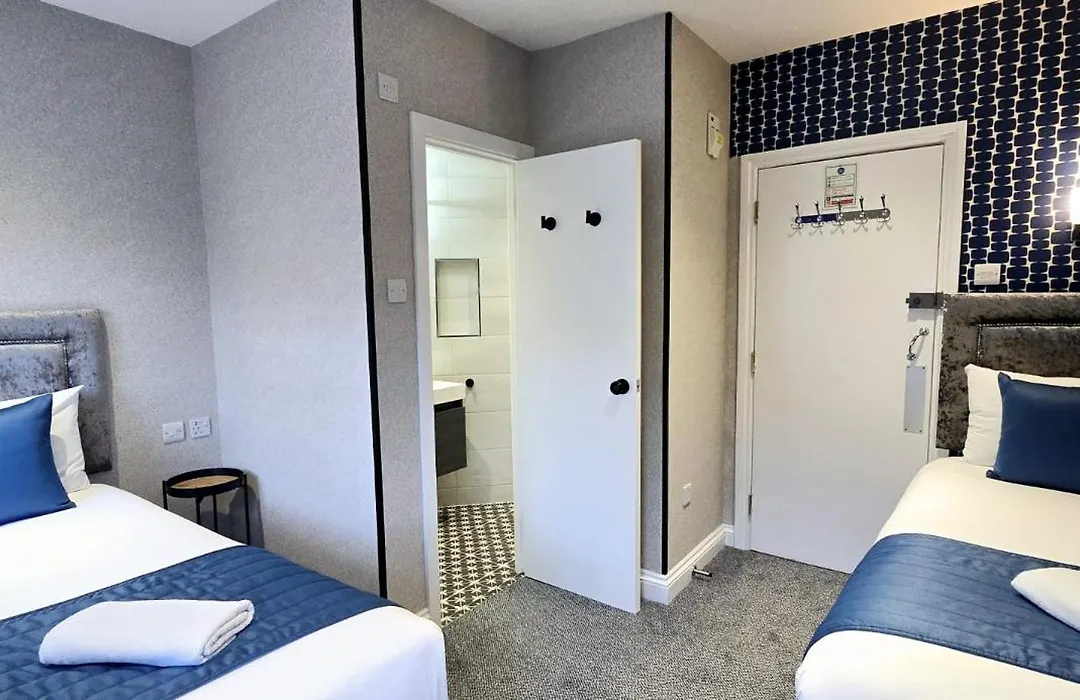 George Hotel-1