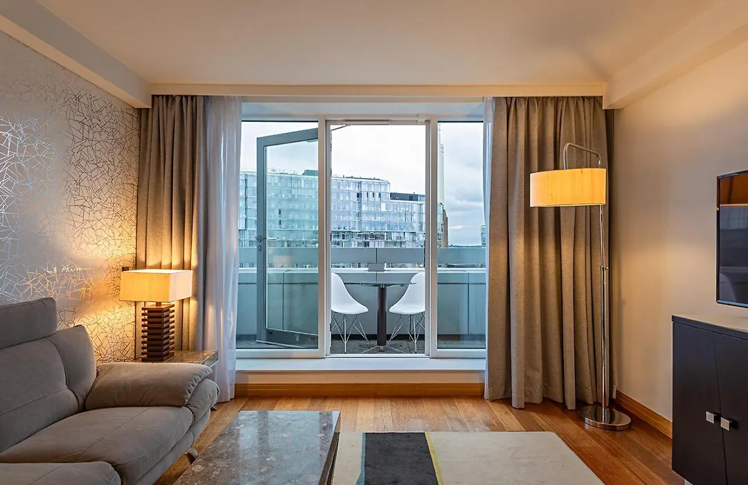 Pestana Chelsea Bridge Hotel & Spa-1