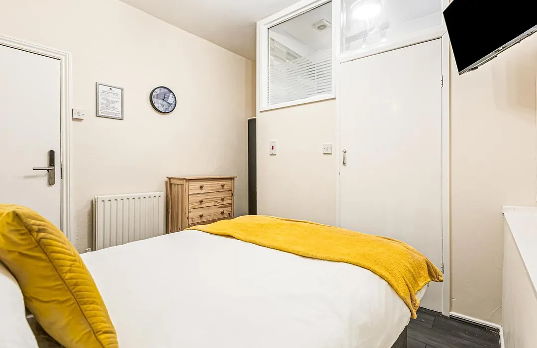 The B & B Blackpool-1