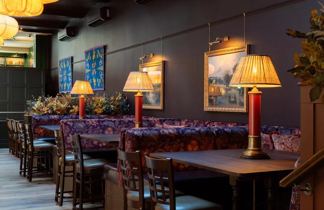 The Potters Heron - A Heartwood Inn-1