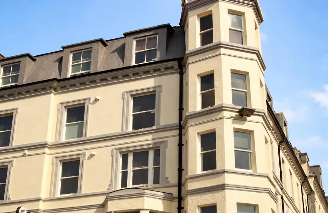 The New Alexandra Hotel-1