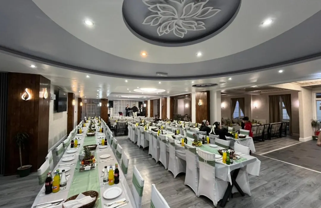 White Rose Hotel & Restaurant - Leeds-1